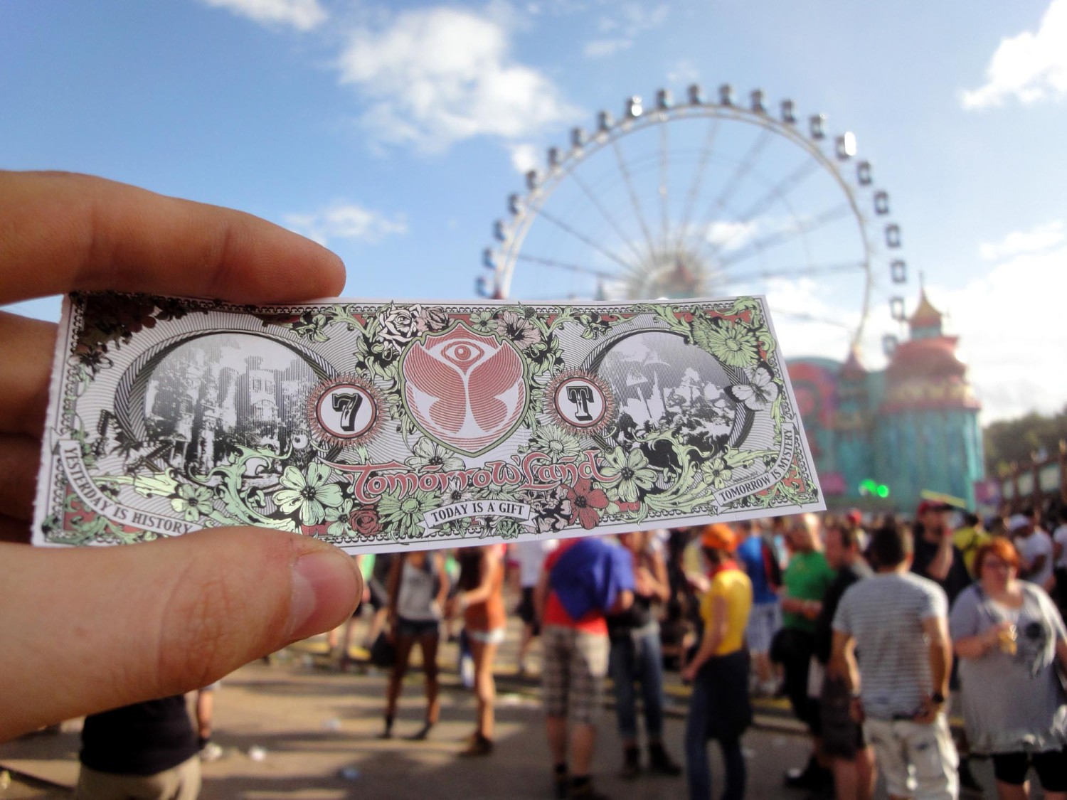 Tomorrowland 2012 Geld